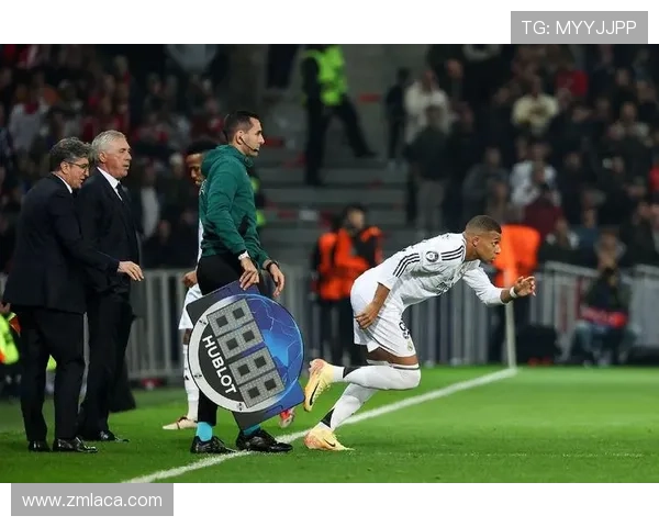 姆巴佩复出三将一人让位中锋争